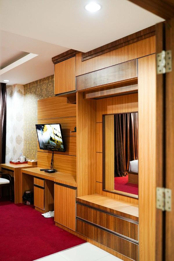 Grand Buana Lestari Hotel بادانج المظهر الخارجي الصورة