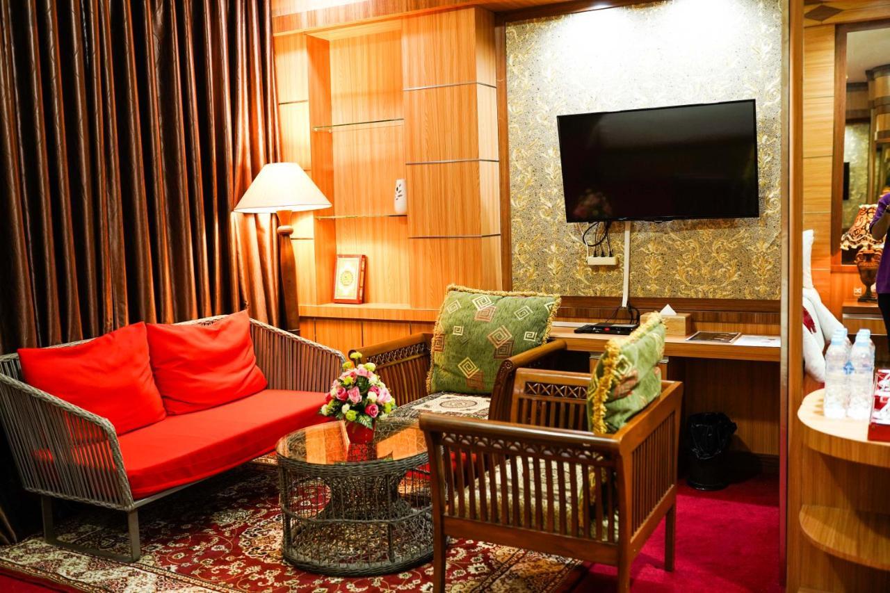 Grand Buana Lestari Hotel بادانج المظهر الخارجي الصورة