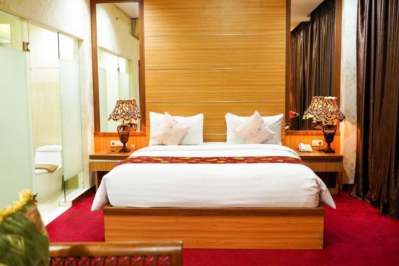 Grand Buana Lestari Hotel بادانج المظهر الخارجي الصورة